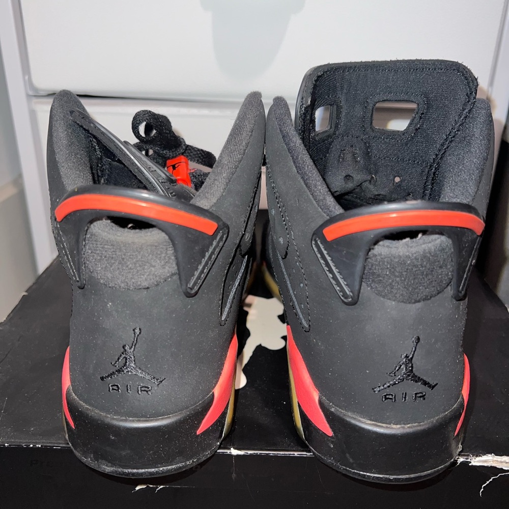 Jordan 6 Retro Infrared Black (2014) (GS) - Picture 3 of 4